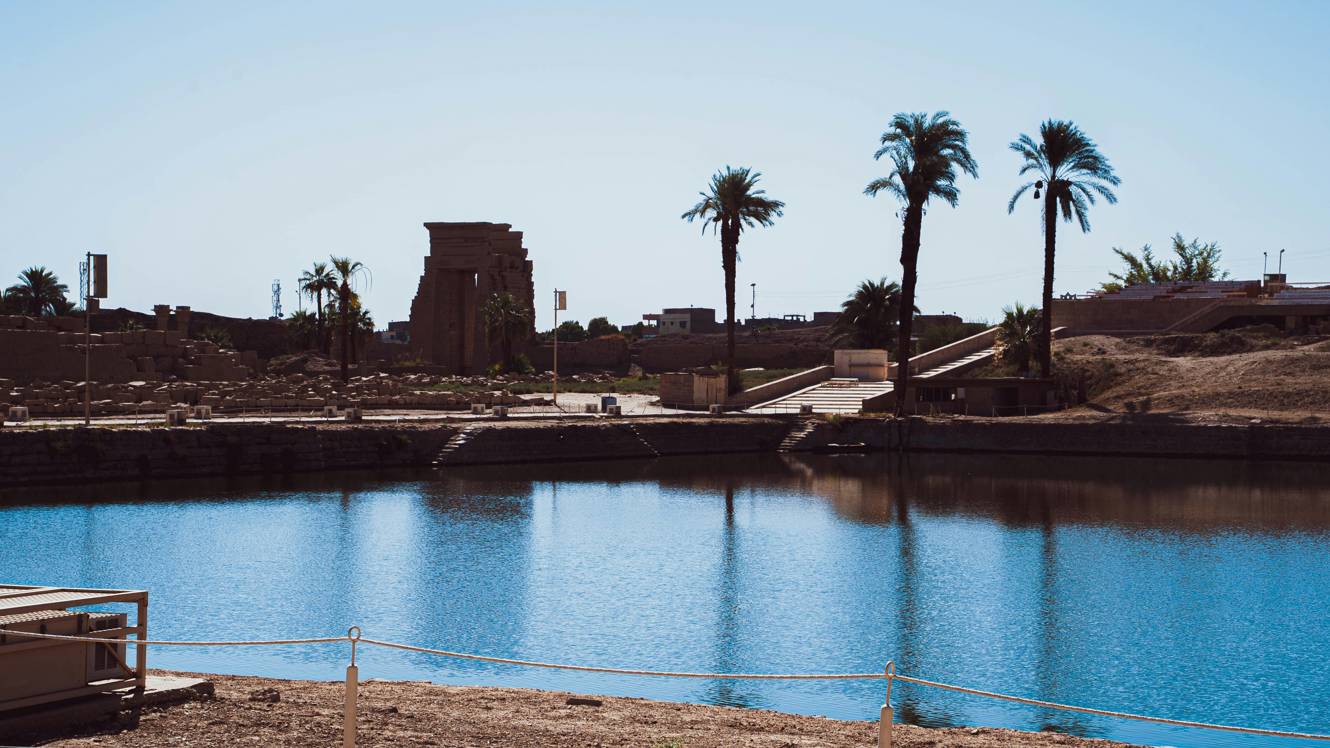 Sahara Langs Tempels en Oases Afbeelding